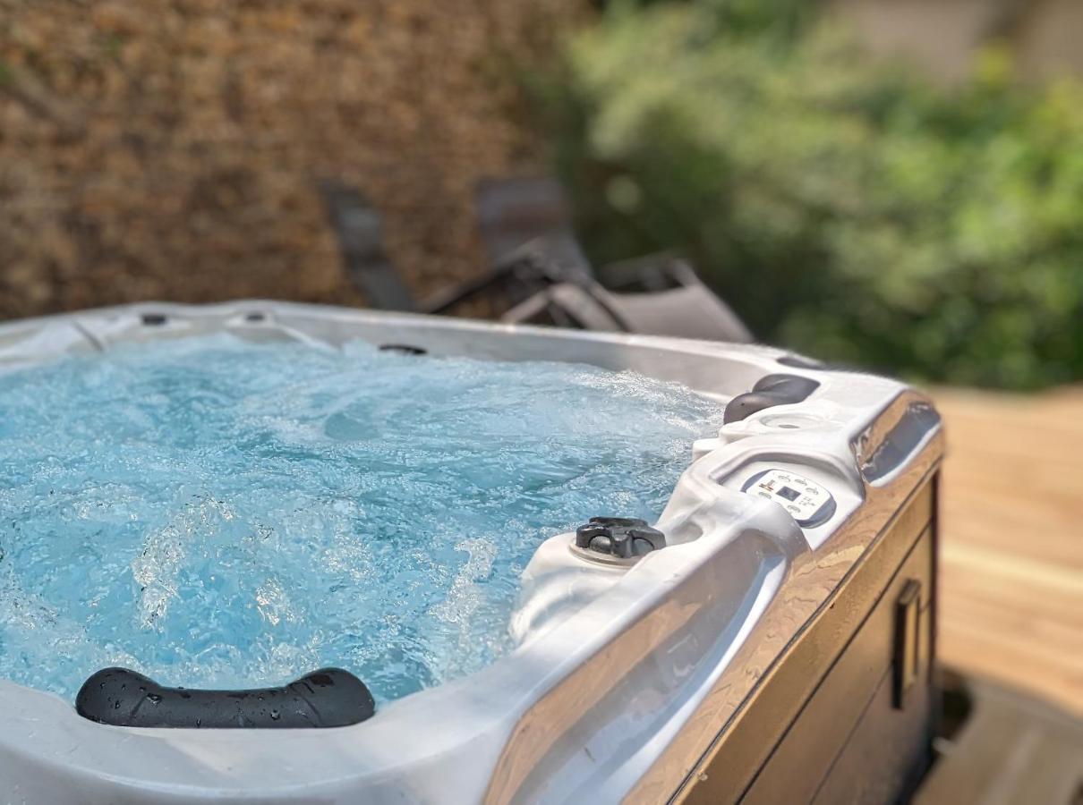 Wonderful House In Sarlat Center With Heated Pool & Jaccuzi Villa Eksteriør bilde